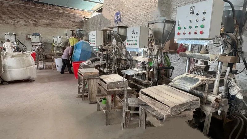 Workshop forming machines for ceramic filter media production